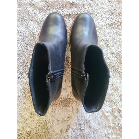 Patina Women’s Black Leather Ankle Boots Size 10 NWOT Block Heel Lug Sole - Picture 6 of 7